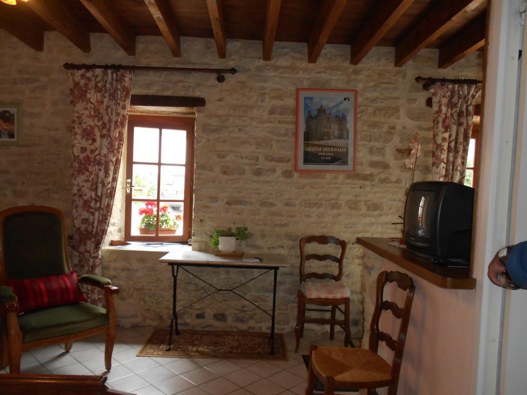 לינה וארוחת בוקר Sainte-Mère-Église Ferme Manoir La Fiere מראה חיצוני תמונה